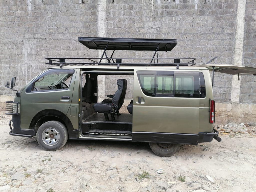 Cheap 4x4 car hire Rwanda-Affordable 4x4 rentals in Kigali-Kiswahili speaking guide Uganda-Cheap 4x4 Uganda with guide